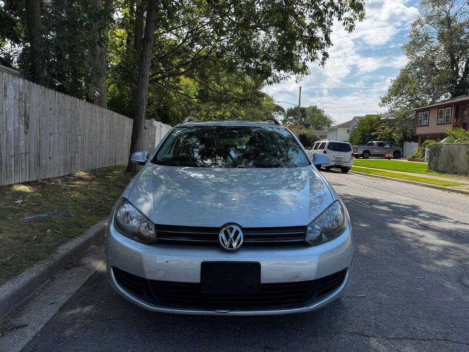 Volkswagen Jetta      2013