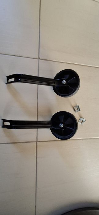 Rower dzieciecy plus 2 kółka
