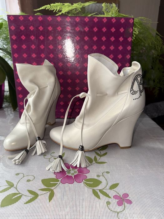 Сапожки, ботінки, взуття осінь