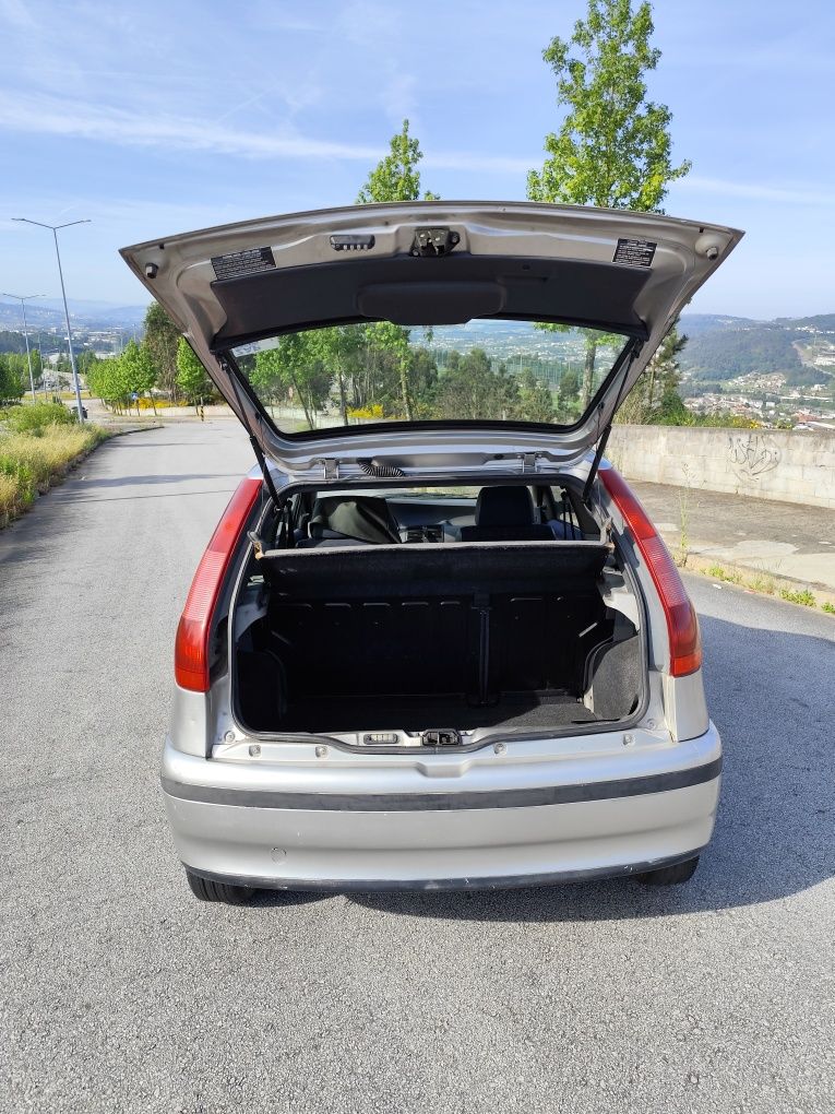 Fiat Punto 6 Speed 1.1