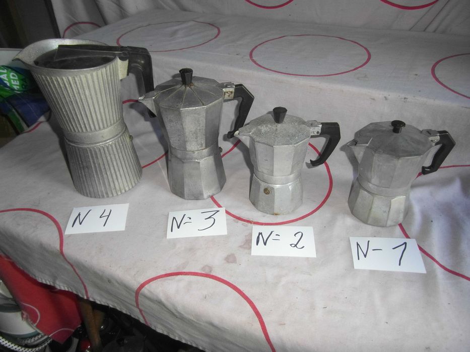 Talheres, tachos, cafeteiras café, etc