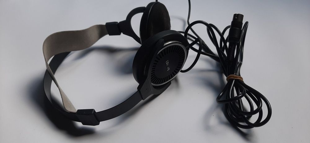 Słuchawki tonsil z PRL-u dla kolekcjonerów