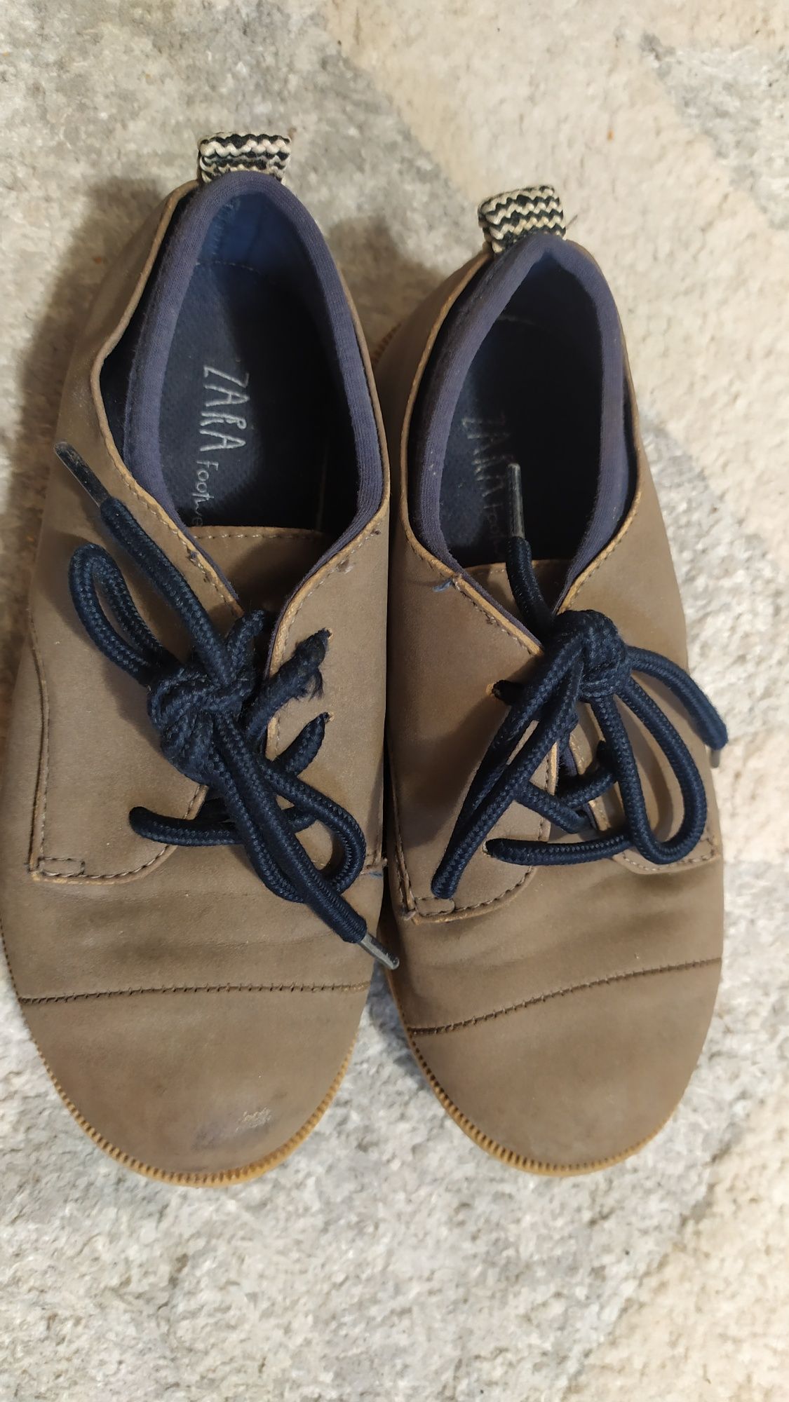Półbuty, eleganckie buty r 27 Zara
