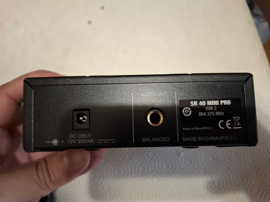 AKG WMS 40 Mini Instrument Set + MICRO AKG CK 97 L B-Stock (COMO NOVO)