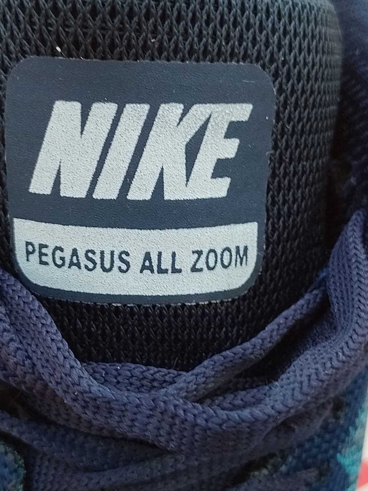 Бігові жіночі кросівки NIKE Pegasus ALL ZOOM по устілці 26 см