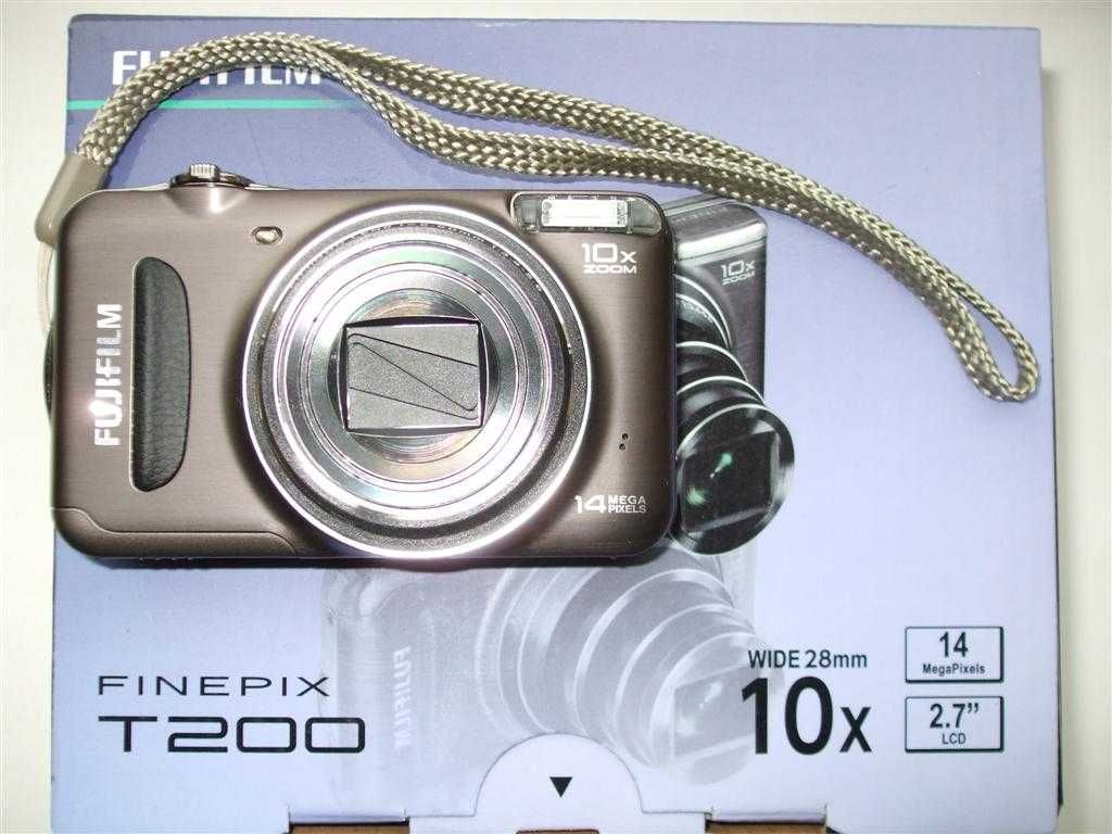 Fujifilm T200,14MPixeis,HD Movie,10xoptico;Panorama; ler anuncio
