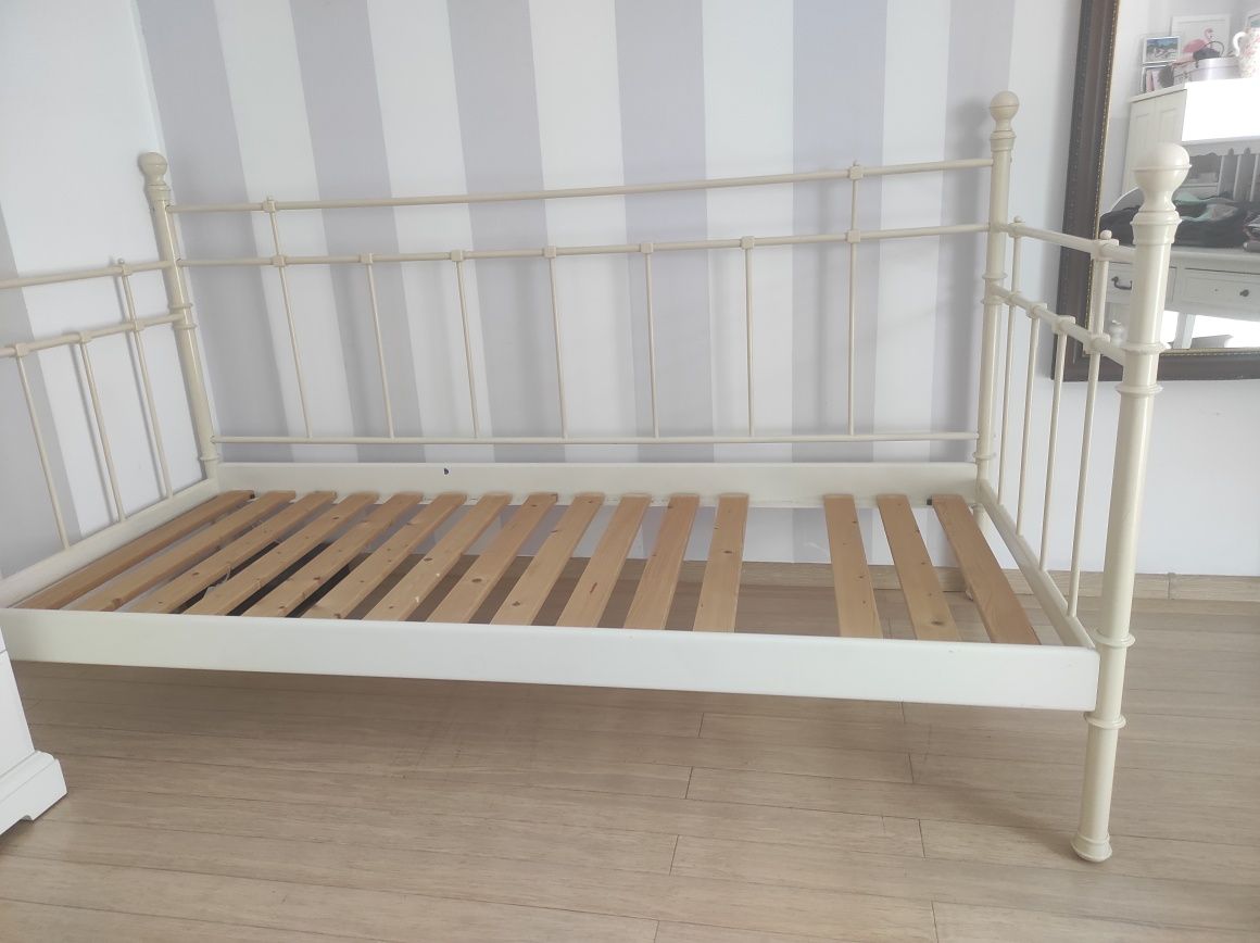 Łóżko Ikea używane