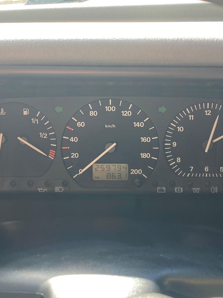 Volkswagen Caravelle 2.4