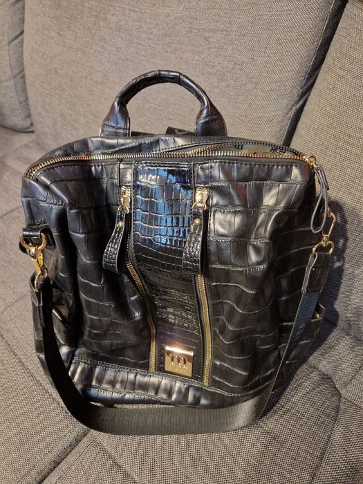 Pojemny Plecak Damski MONNARI Stylowy Miejski Czarny Logo