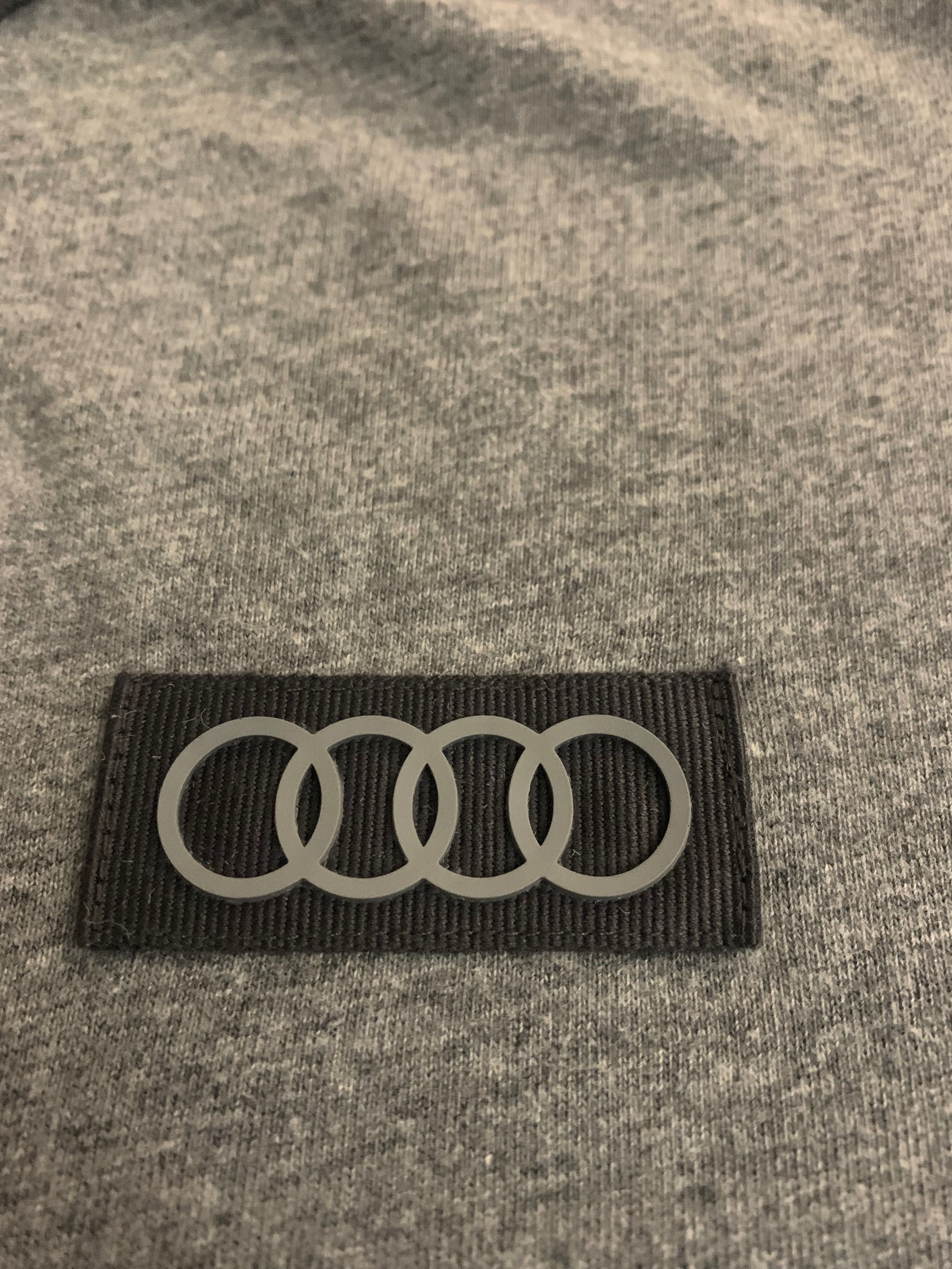 Audi Koszulka szara  męska T-shirt r. M  extra stan bawełna licencyjna