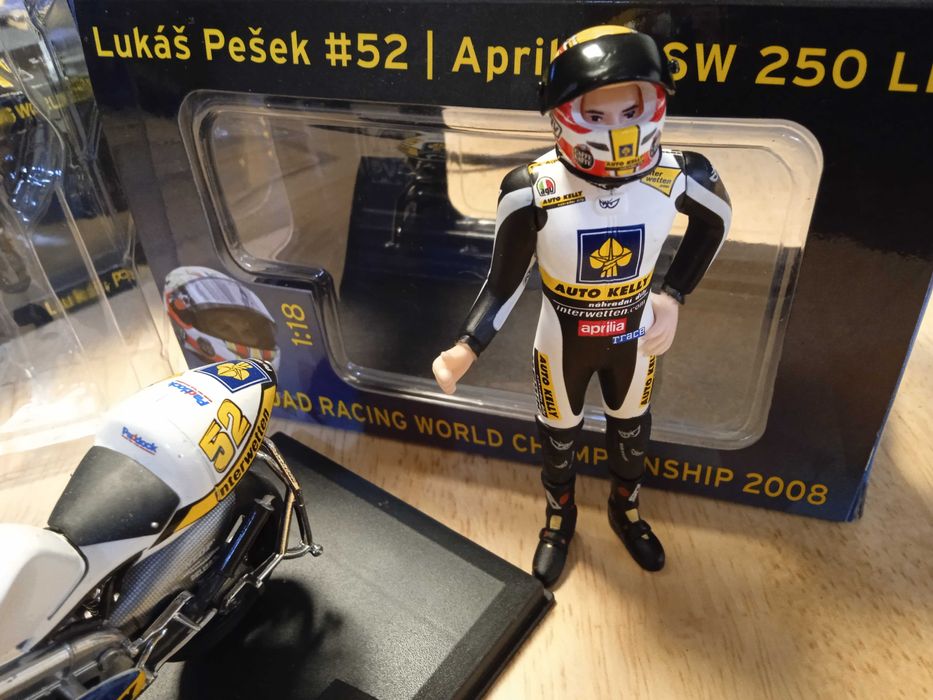 ABREX 1/18 Conjunto Mota e Piloto Campeonato do Mundo Estr 250cc 2008