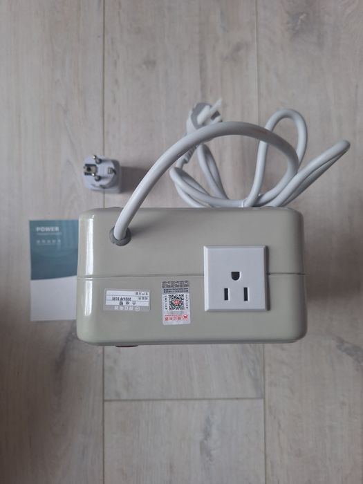 220Vна110V 3000W Трансформатор-перетворювач,адаптер-преобразователь