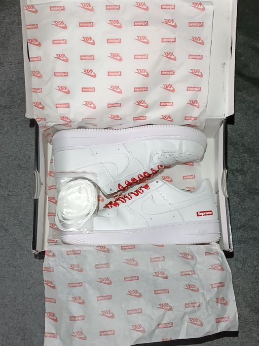 Nike air force one supreme