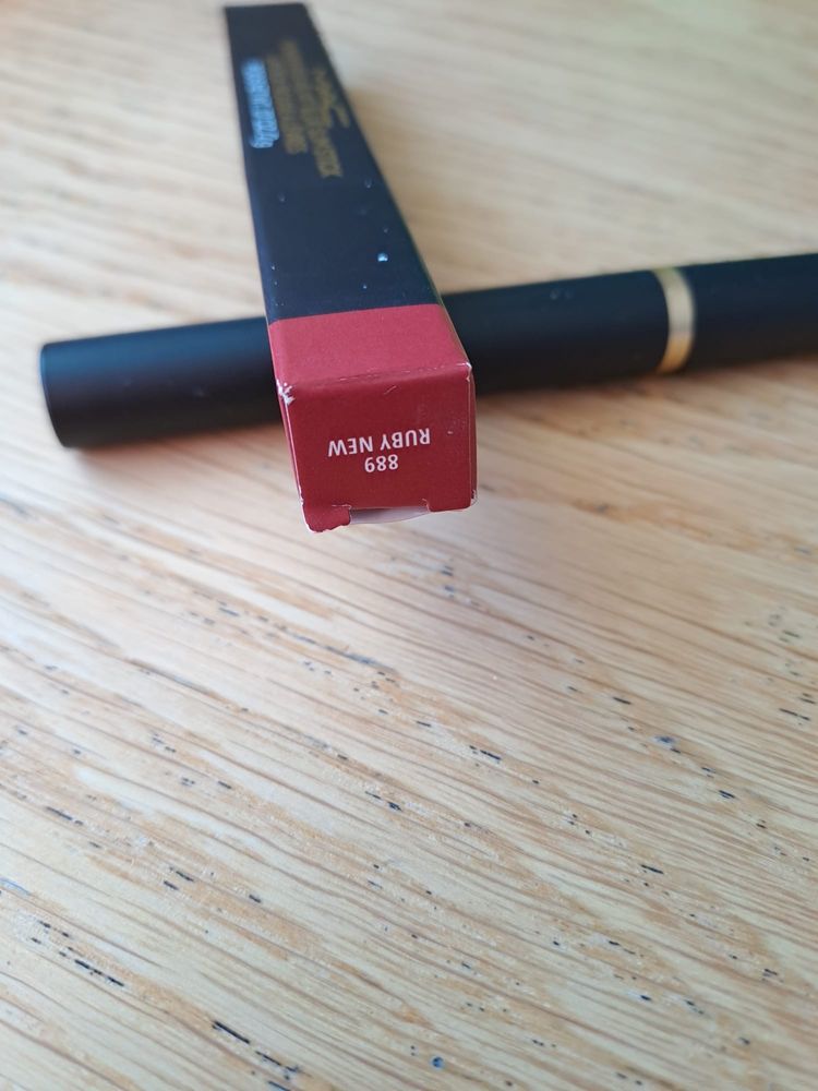 Szminka pomadka mac cosmetics 889 Ruby new czerwona