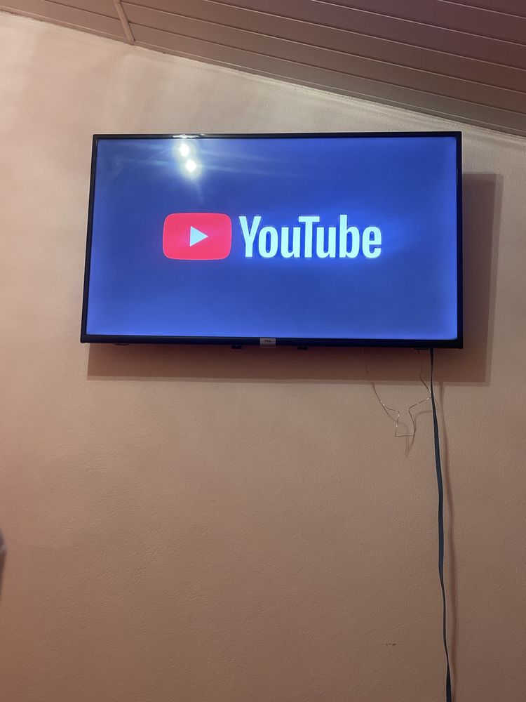 Televisão com 50 polegadas e 4 k 502