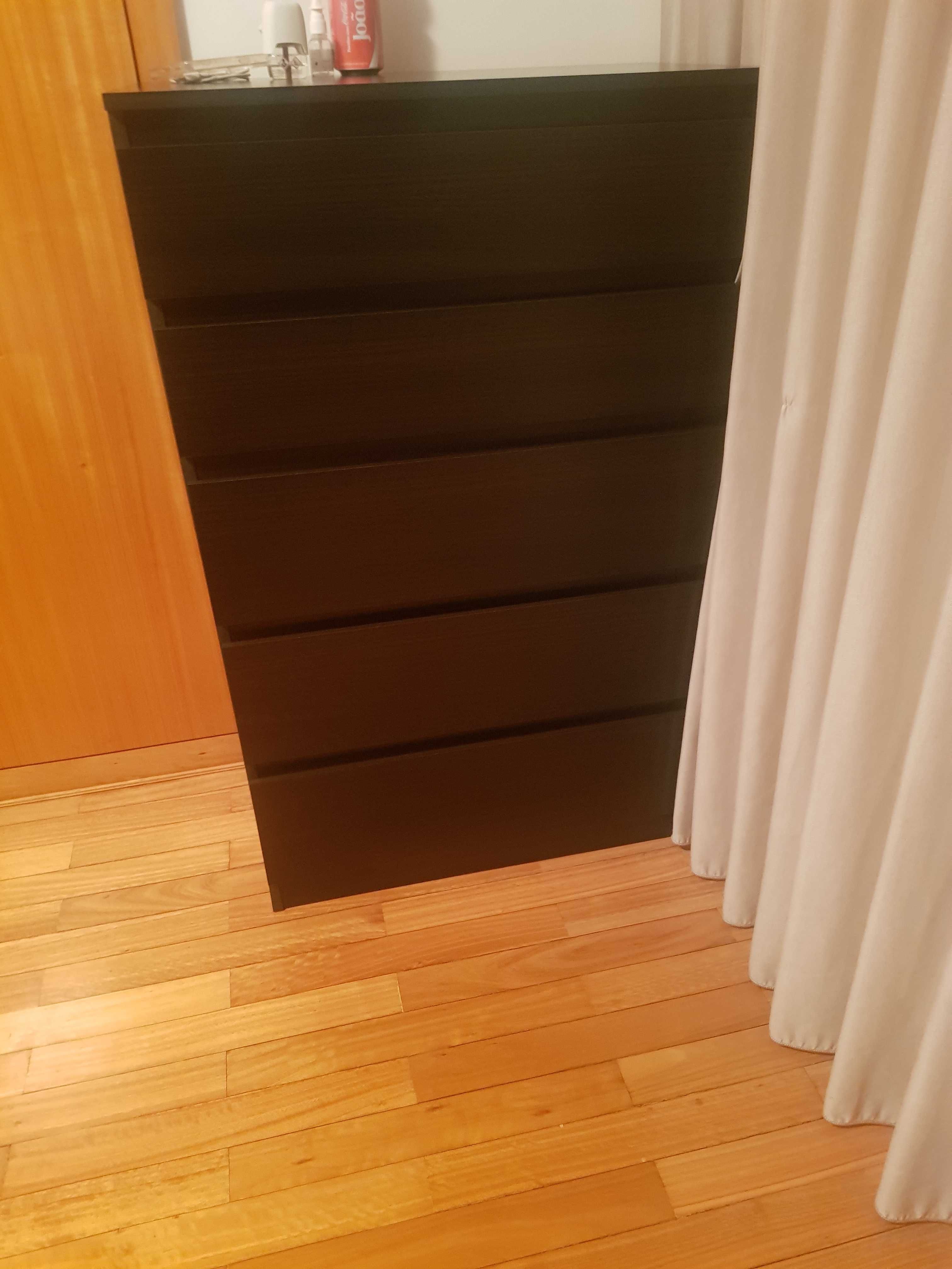 Cama de casal 160x200 cor  preto mais camiseiro