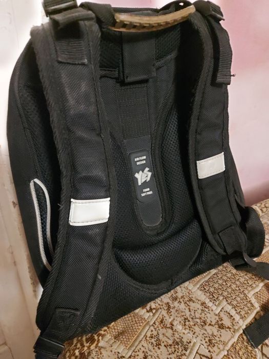 Шкільний рюкзак 1-4кла