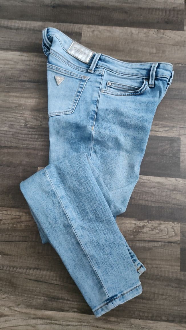 świetne skinny GUESS roz  24  w super stanie