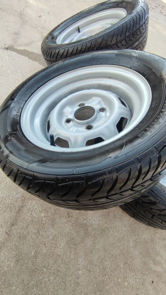 Jantes Datsun 4x114.3 R13 alargadas