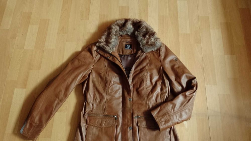 Damska ocieplana kurtka skórzana CARLO COLUCCI r.L stan idealny