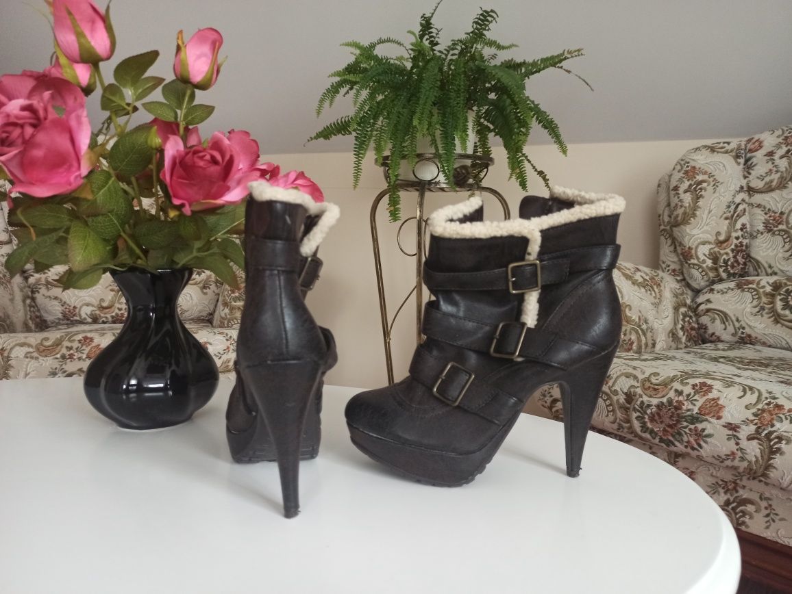Buty zimowe szpilki platformy New Look 38