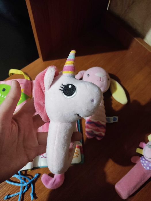 Іграшки для малят