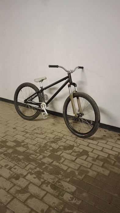 Rower dirt NS Bikes metropolis suburban octane one dh fr stunt enduro
