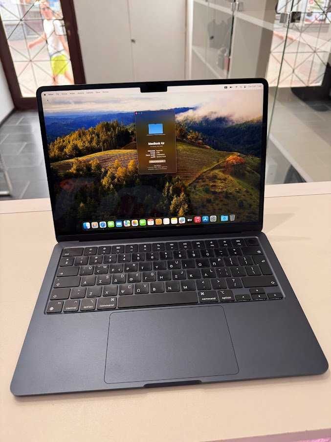 Apple MacBook Air 13" M3 (2024) | 8GB RAM | 256GB SSD