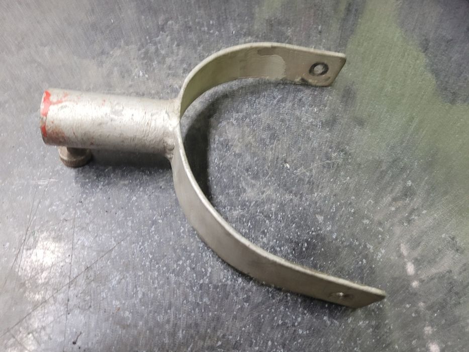 Uchwyt lampy motopompa