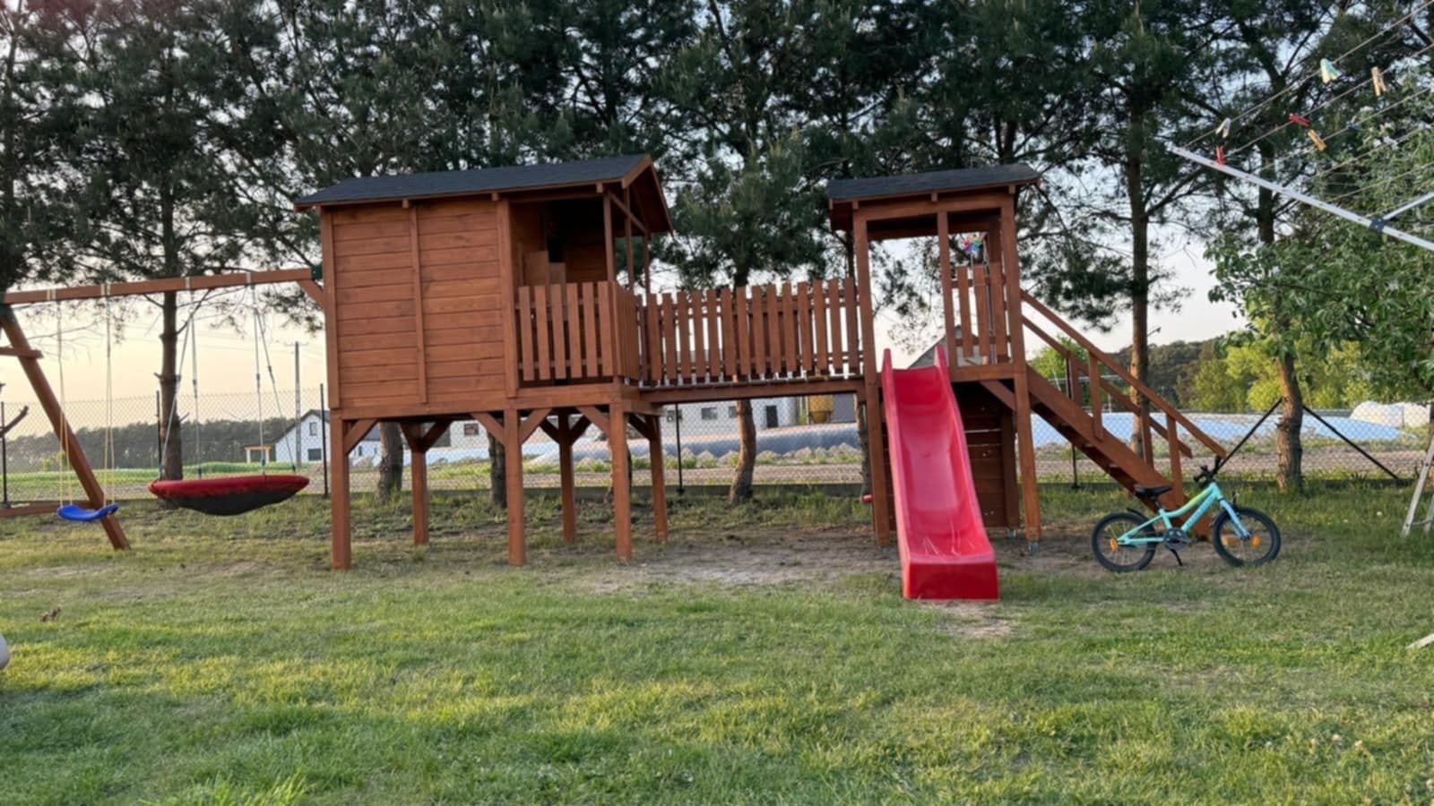 Duży domek dla dzieci od ręki