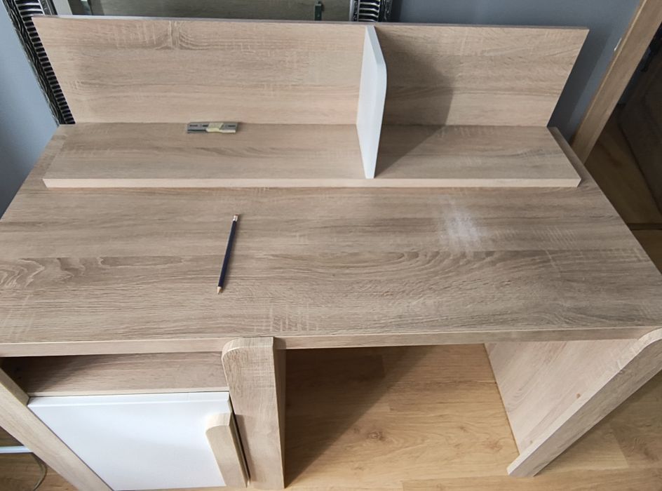 Biurko z półką i szafką