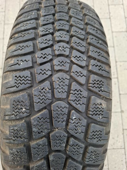 Sprzedam  2 opony zimowe 175/65/14 Matador MP56