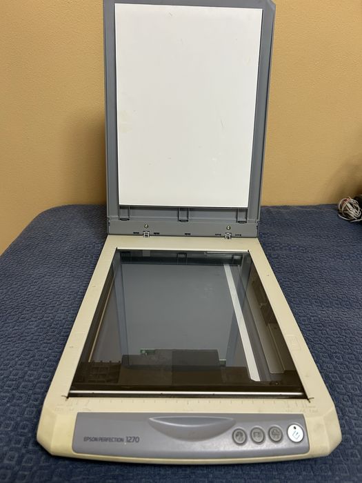 Сканер Epson Perfection 1270