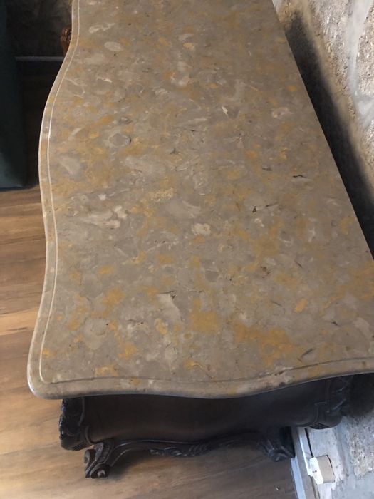 Linda Cómoda antiga