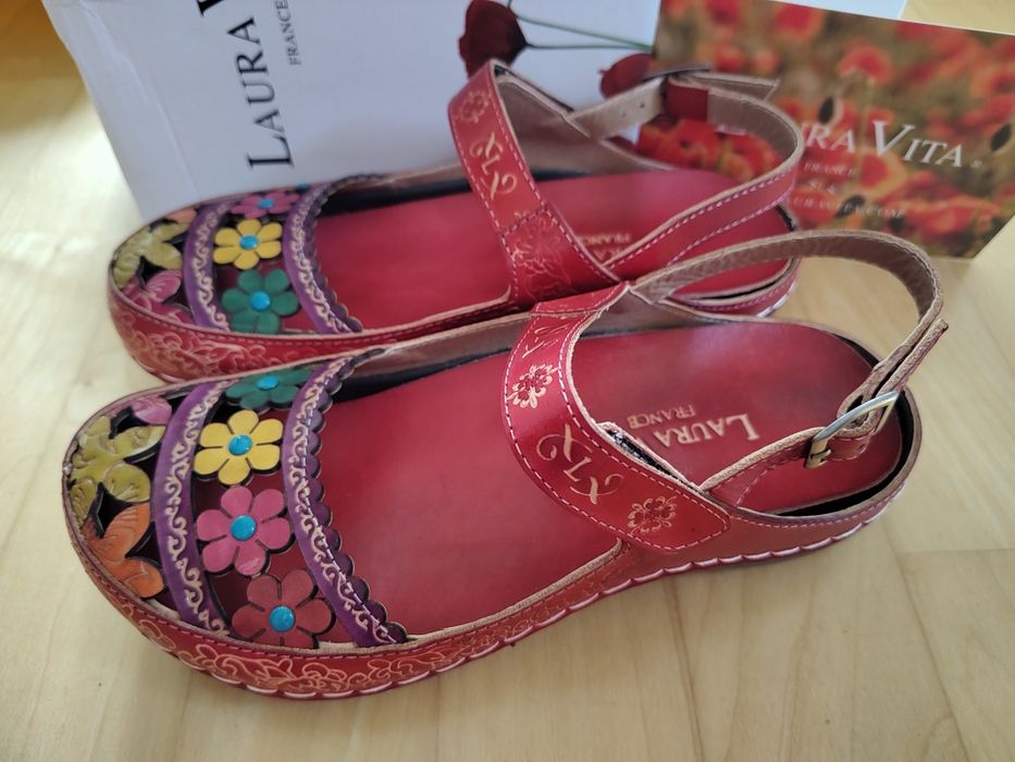 Nowe sandały Laura Vita - r.37
