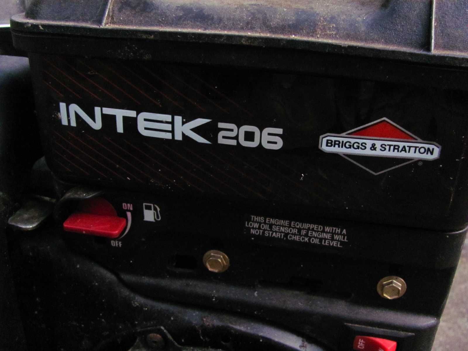 Agregat prądotwórczy do domu na działkę do pracy Briggs & Stratton 2,0
