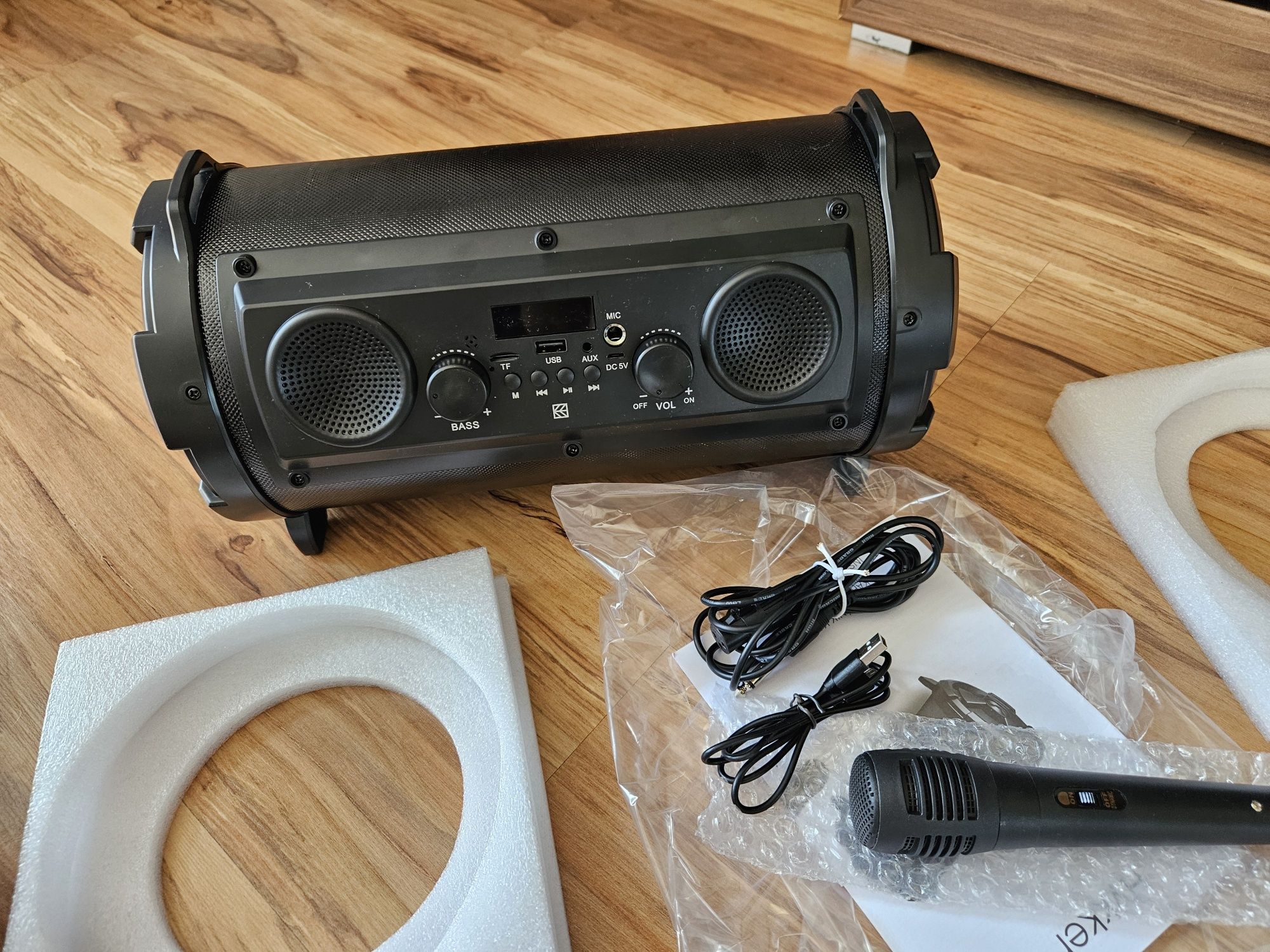 Glosnik karaoke +radio+bluetooth