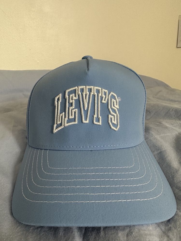 Кепка Levi’s блакитна з написом