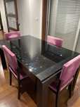 Mesa extensivel com 4 cadeiras