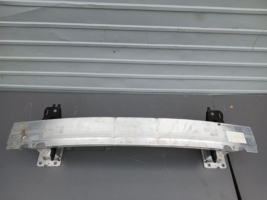 audi e-tron 4ke belka zderzka przód przednia cała oryginalna