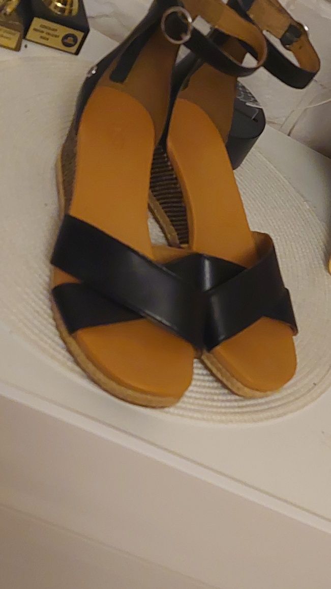 Nowe orgimalne buty