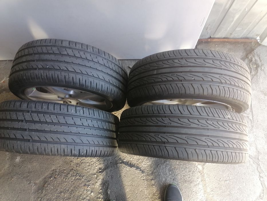 Sprzedam opony letnie na alusach