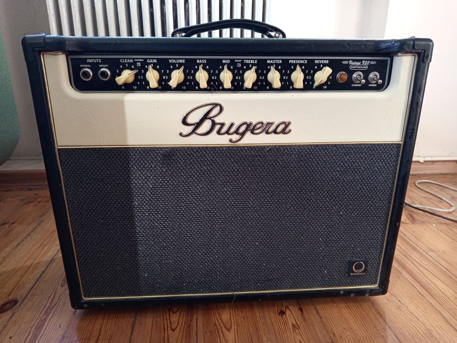 Bugera V22 INFINIUM Combo gitarowe lampowe