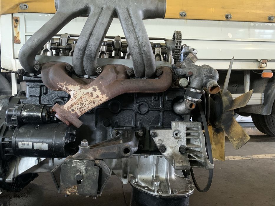 Silnik Mercedes kaczka 3.0D OM617 + skrzynia automatyczna R115 T1/w123