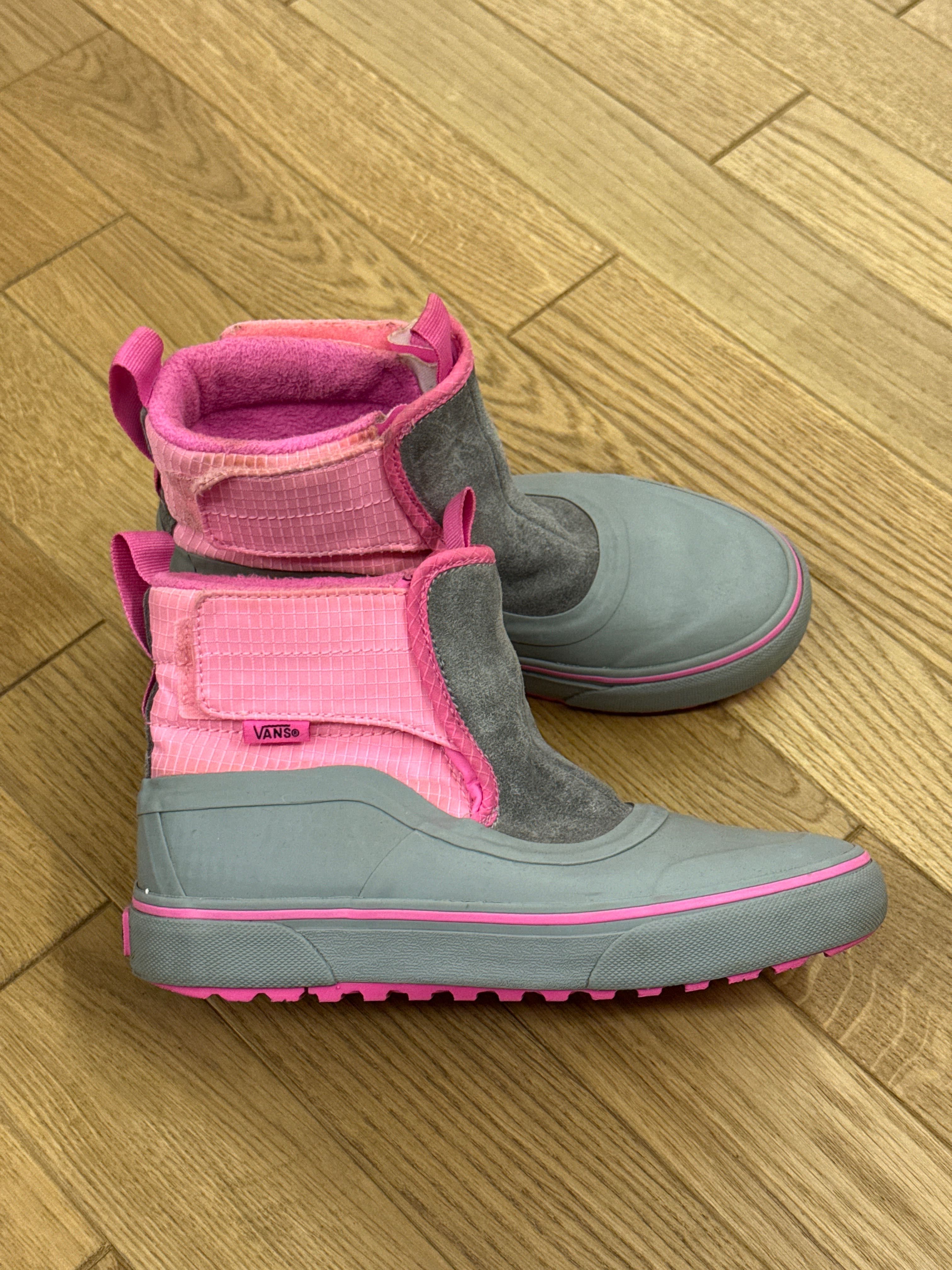 Взуття VANS для дівчинки