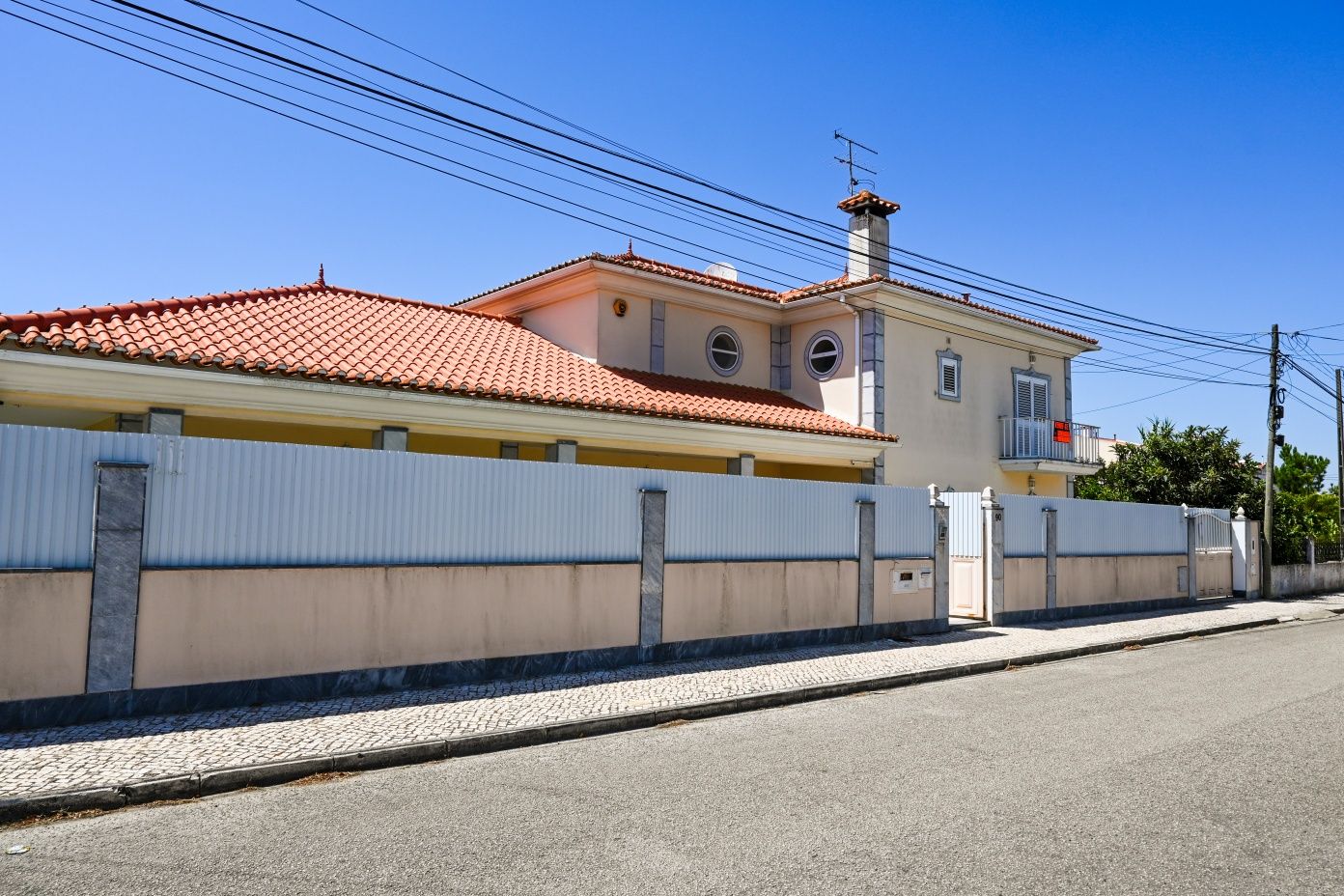 Moradia em Aroeira
