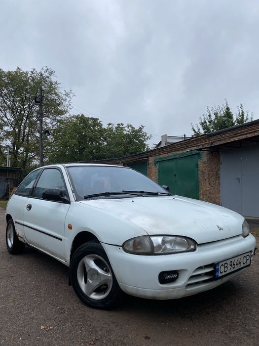 Продам MITSUBISHI COLT 1992 року з мотором 1.6