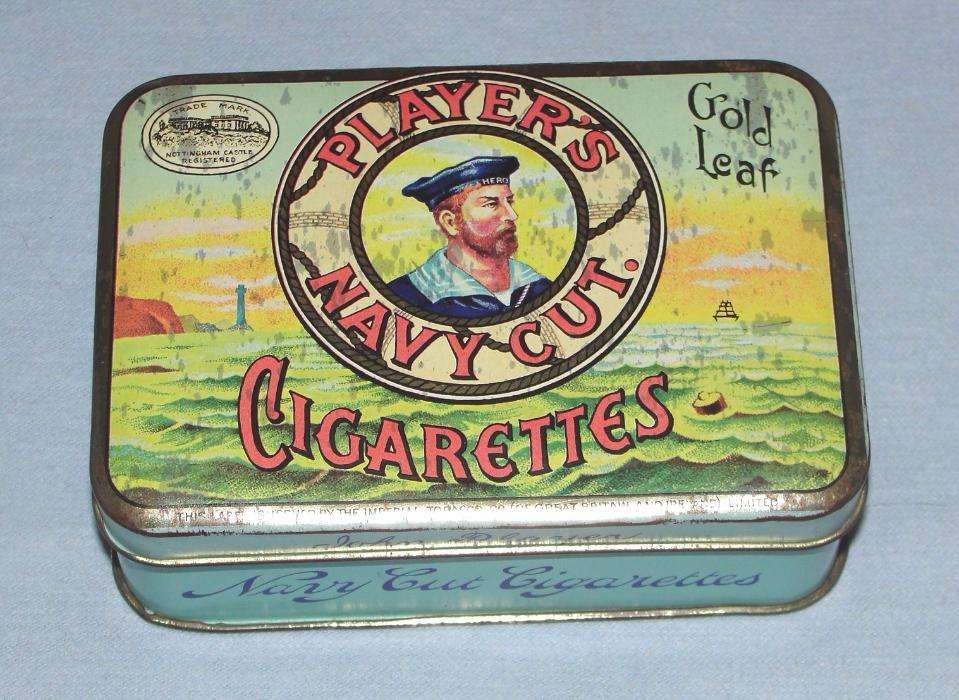 Antiga lata de tabaco Player's Navy Cut