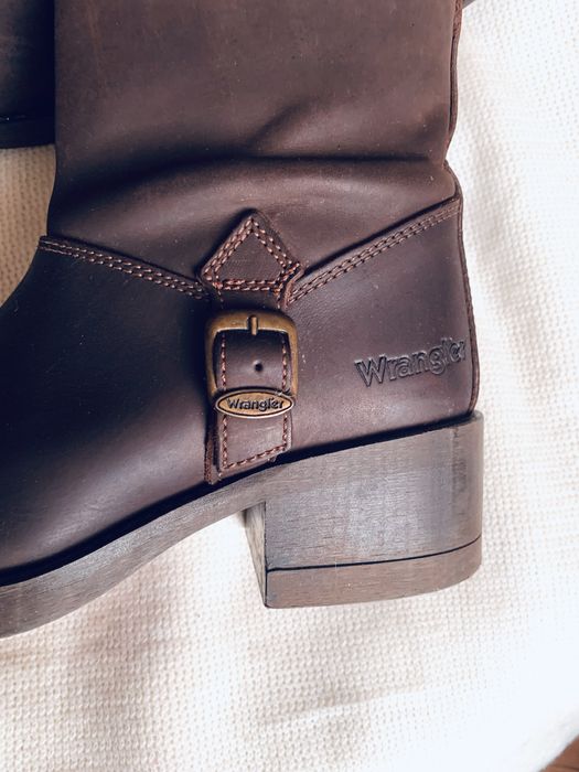 Шоколадні трендові ковбойки байкерські чоботи wrangler 40