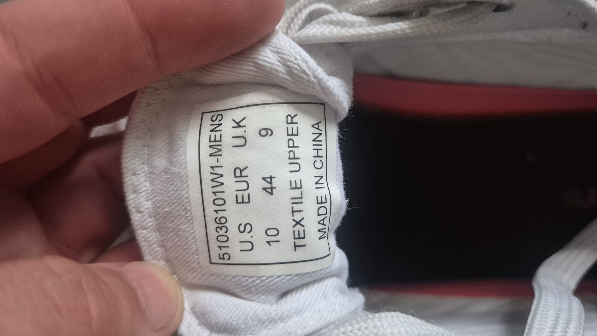 Levis buty białe rozmiar. 44